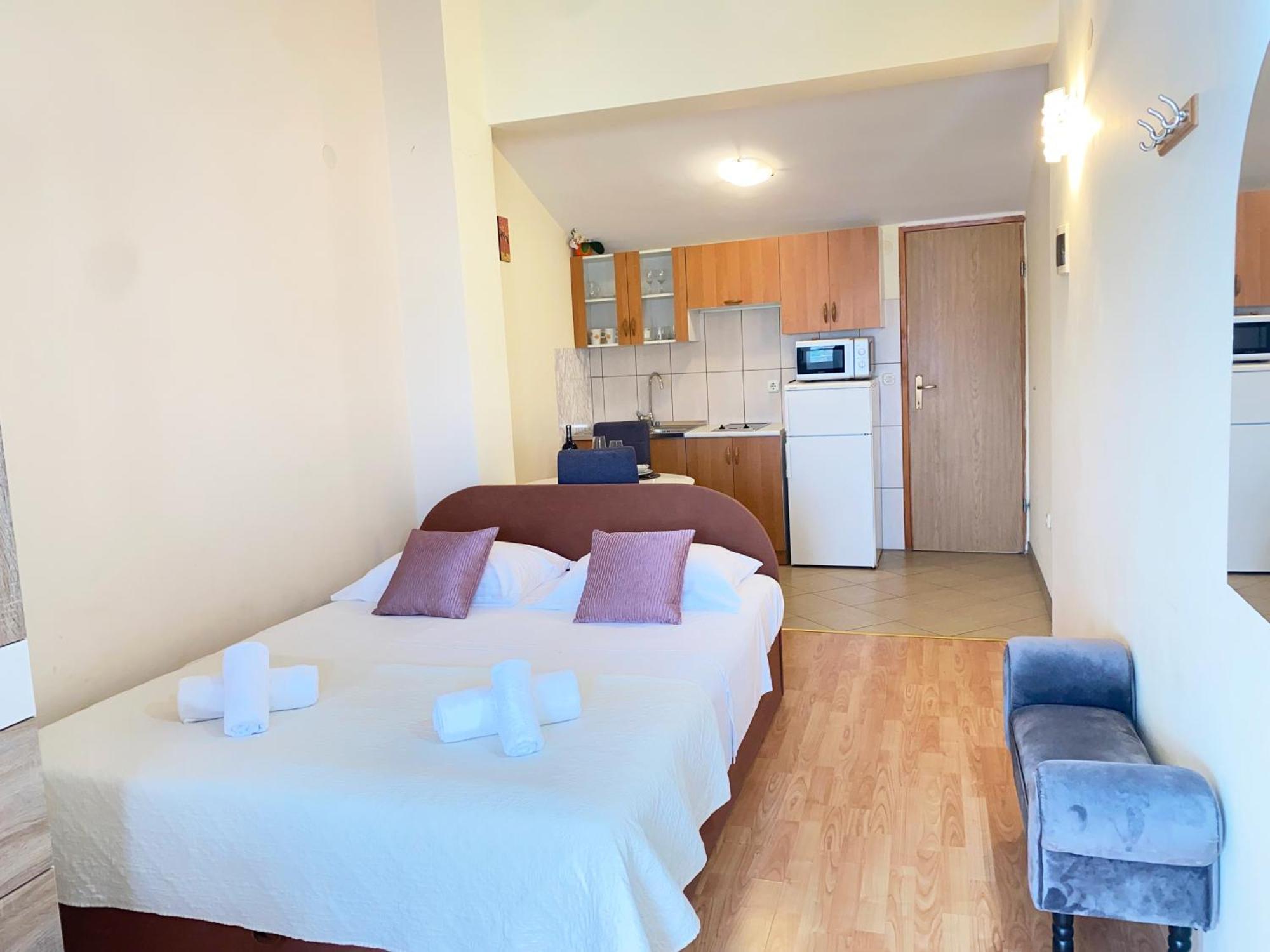 Apartments Mira Сукошан Экстерьер фото